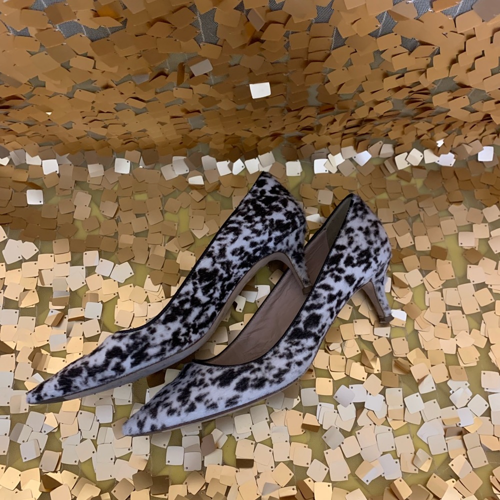 Snow leopard pumps calf hair